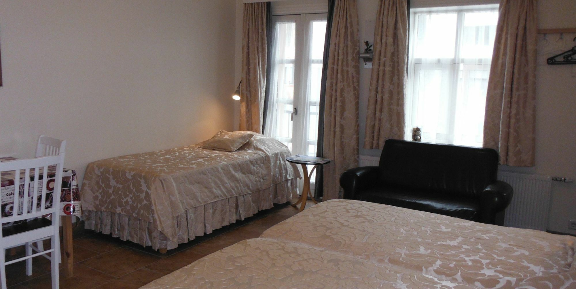 Three Sisters Apartments เรคยาวิก ภายนอก รูปภาพ